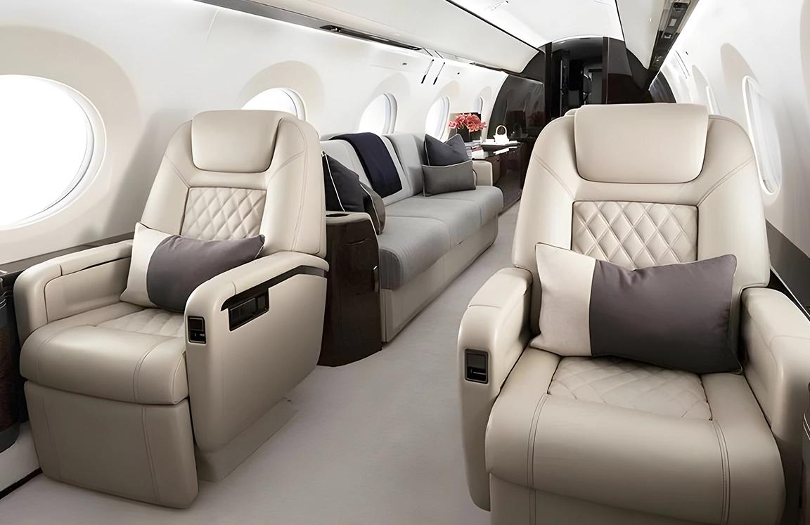 Elevated Elegance: Step Inside the Gulfstream G500 Cabin thumbnail